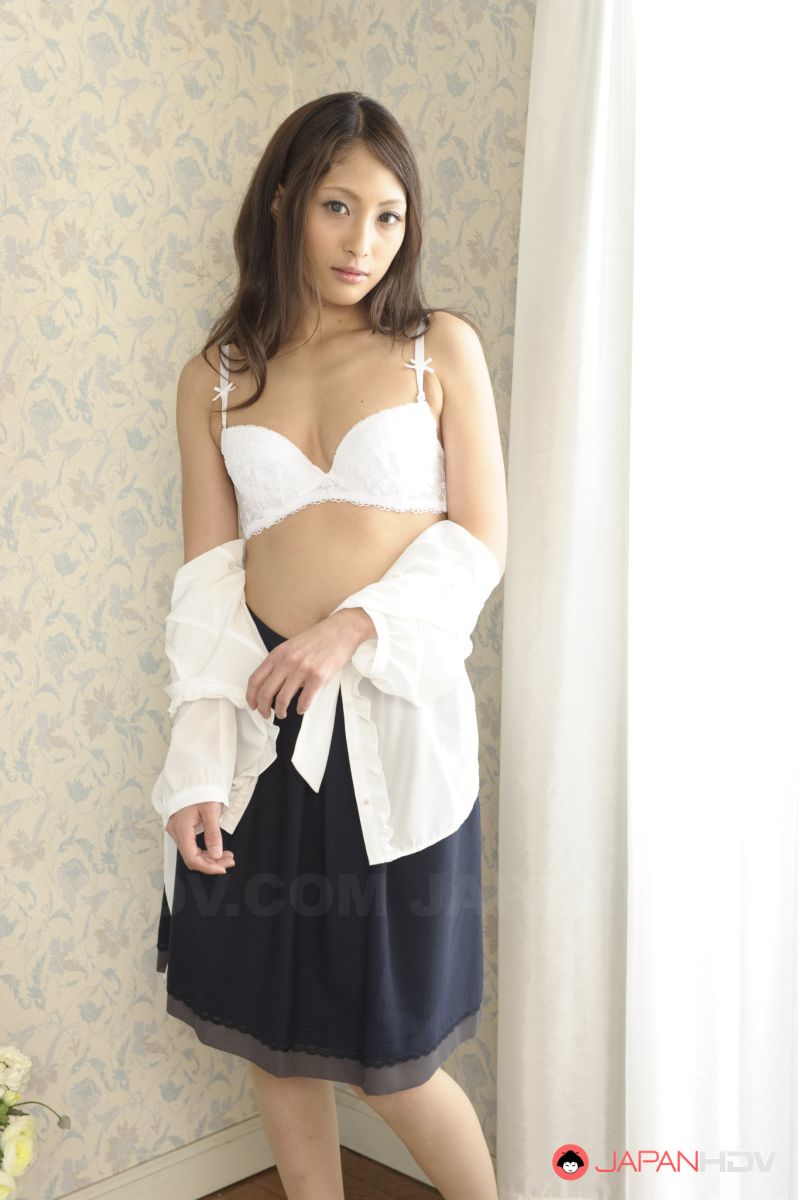 Brunette hottie in white lingerie Aoi Miyama loves showing off