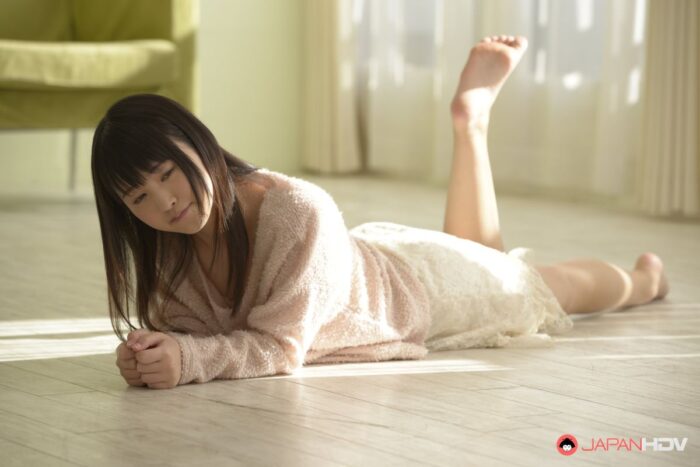 Cute Tsuna Kimura teases you with her hot naked body