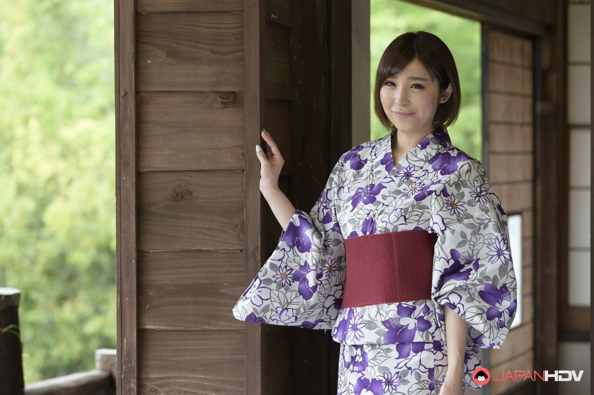 Cute Runa Hagawa opens her kimono and shows her small tits