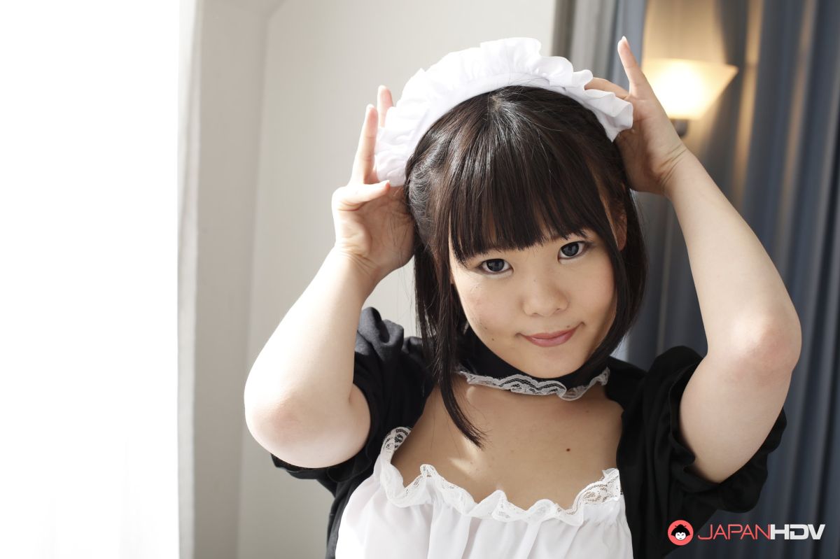 Chubby waitress Ai Mashiro shows her big tits